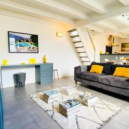 Charmante Dans Le Centre Du Village Le Bois-Plage-en-Ré