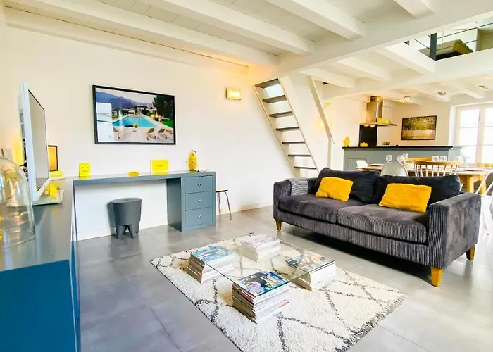 Charmante Dans Le Centre Du Village Le Bois-Plage-en-Ré